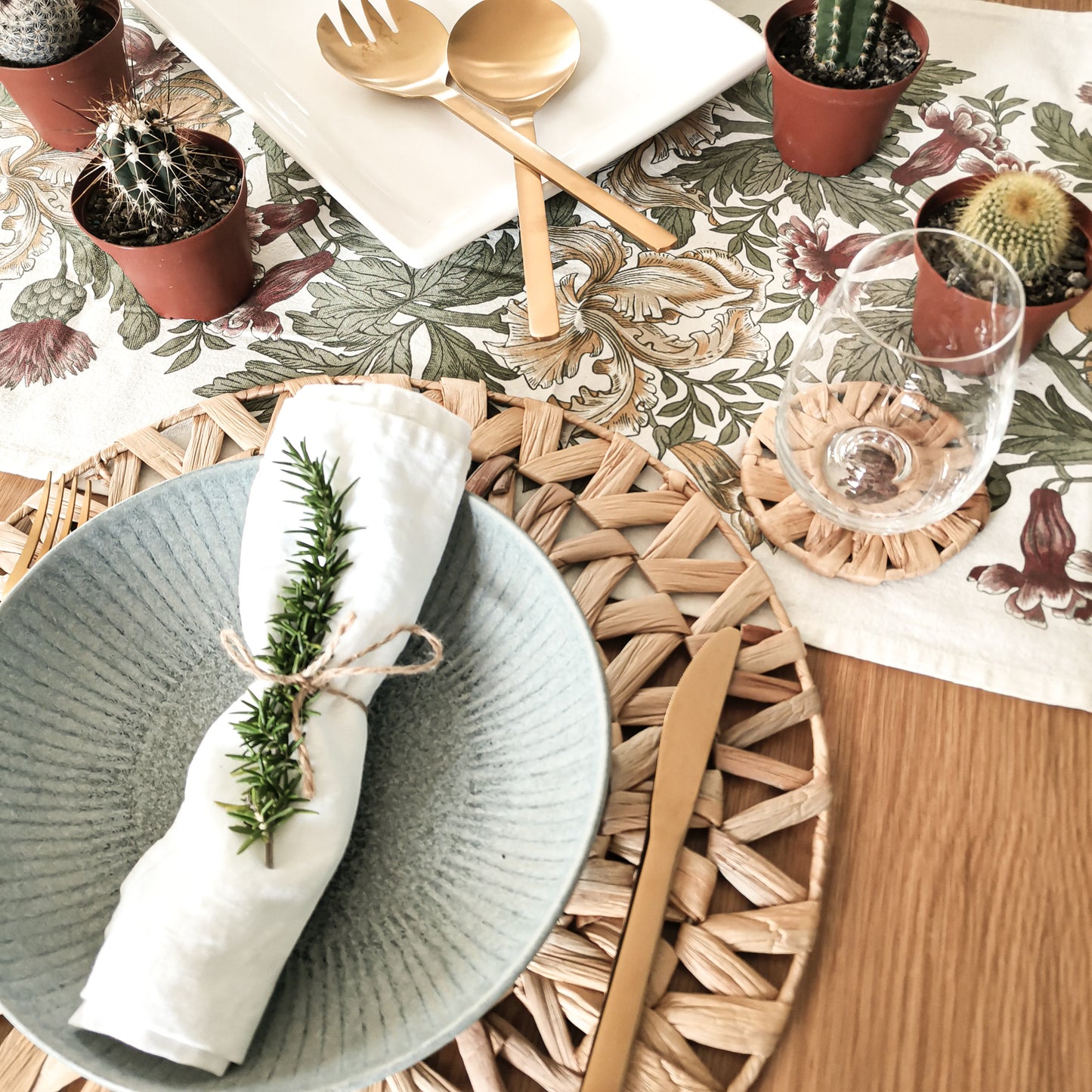 Round handwoven natural seagrass placemats perfect for casual everyday dining or Christmas holiday parties.